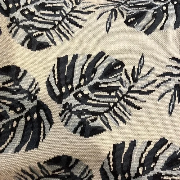 Ramy & Ray Paris Pink and Gray zip sweater - Small. - Picture 6 of 8